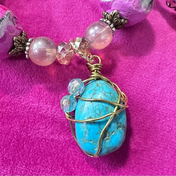 Handmade one-of-a-kind hand painted bracelet with charms howlite tribal boho - Picture 3 of 11